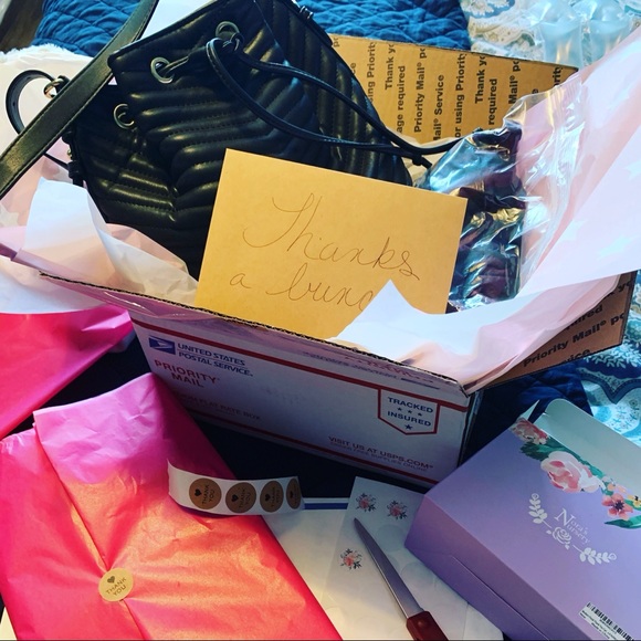 Meet your Posher, Kim - Picture 7 of 8